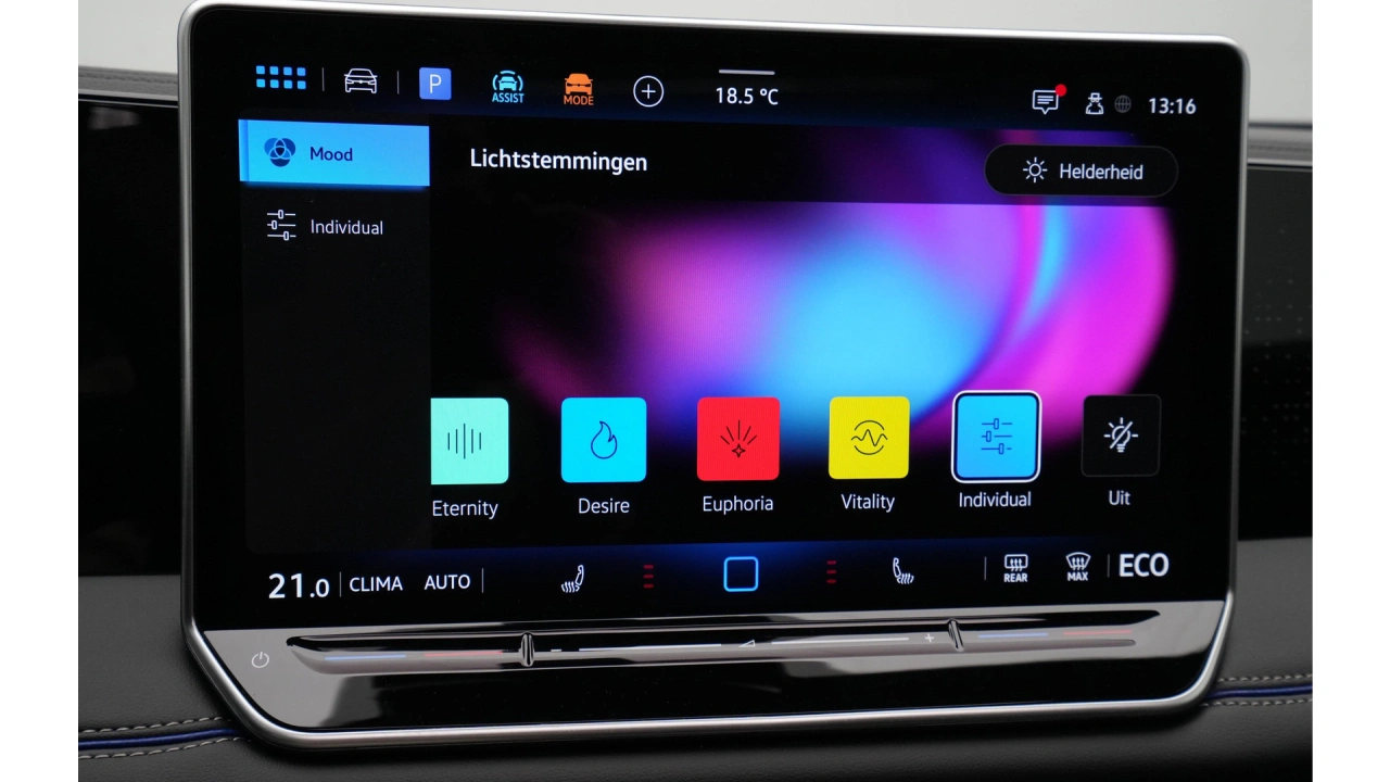 Volkswagen Tiguan 1.5 eHybrid 204 6DSG R-Line Edition
