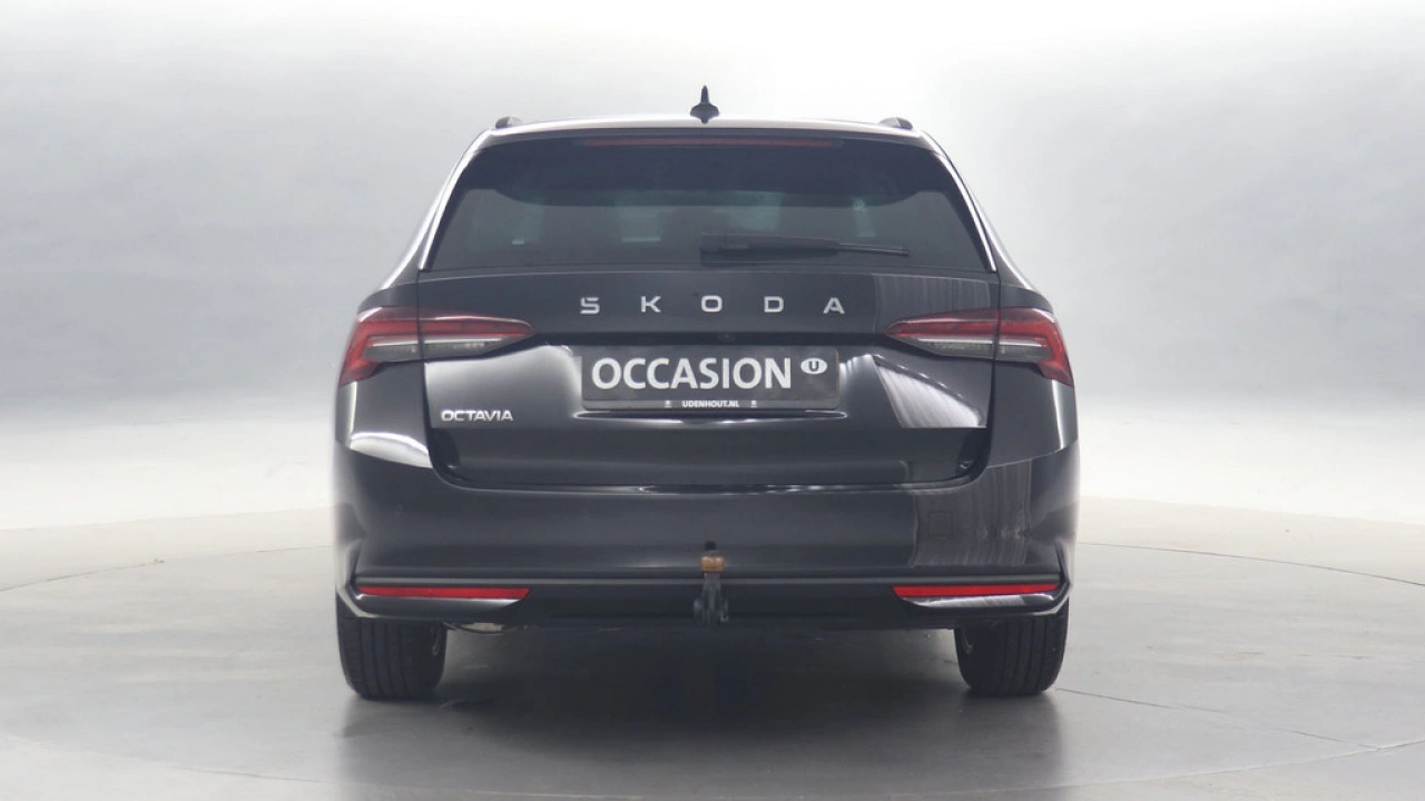 Škoda Octavia Combi 1.5 TSI 115pk MHEV Business Edition DSG