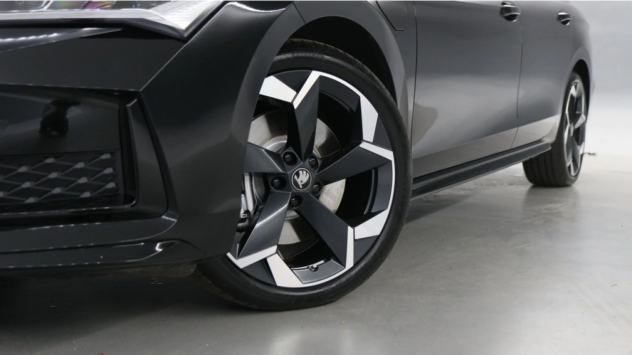 Škoda Superb Combi 1.5 TSI eHybrid 204pk PHEV Sportline Business DSG