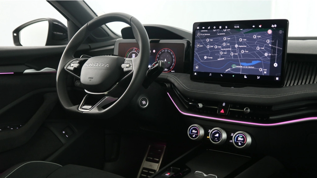 Škoda Superb Combi 1.5 TSI eHybrid 204pk PHEV Sportline Business DSG