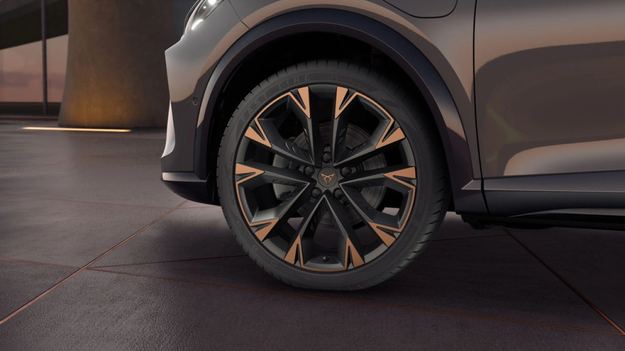 CUPRA Formentor 1.5 TSI e-Hybrid 204 6DSG Business