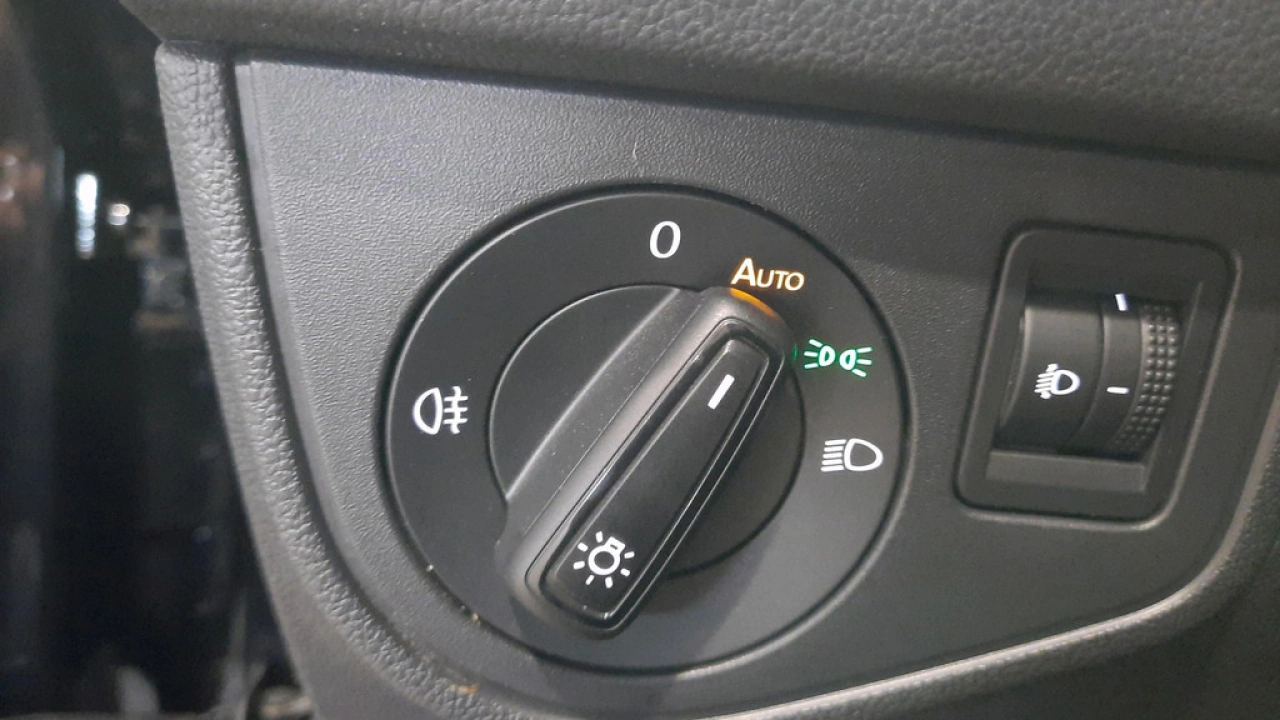 Volkswagen Polo 1.0 TSI 96pk Life | App Connect | inklapbare spiegels | Parkeersensoren |