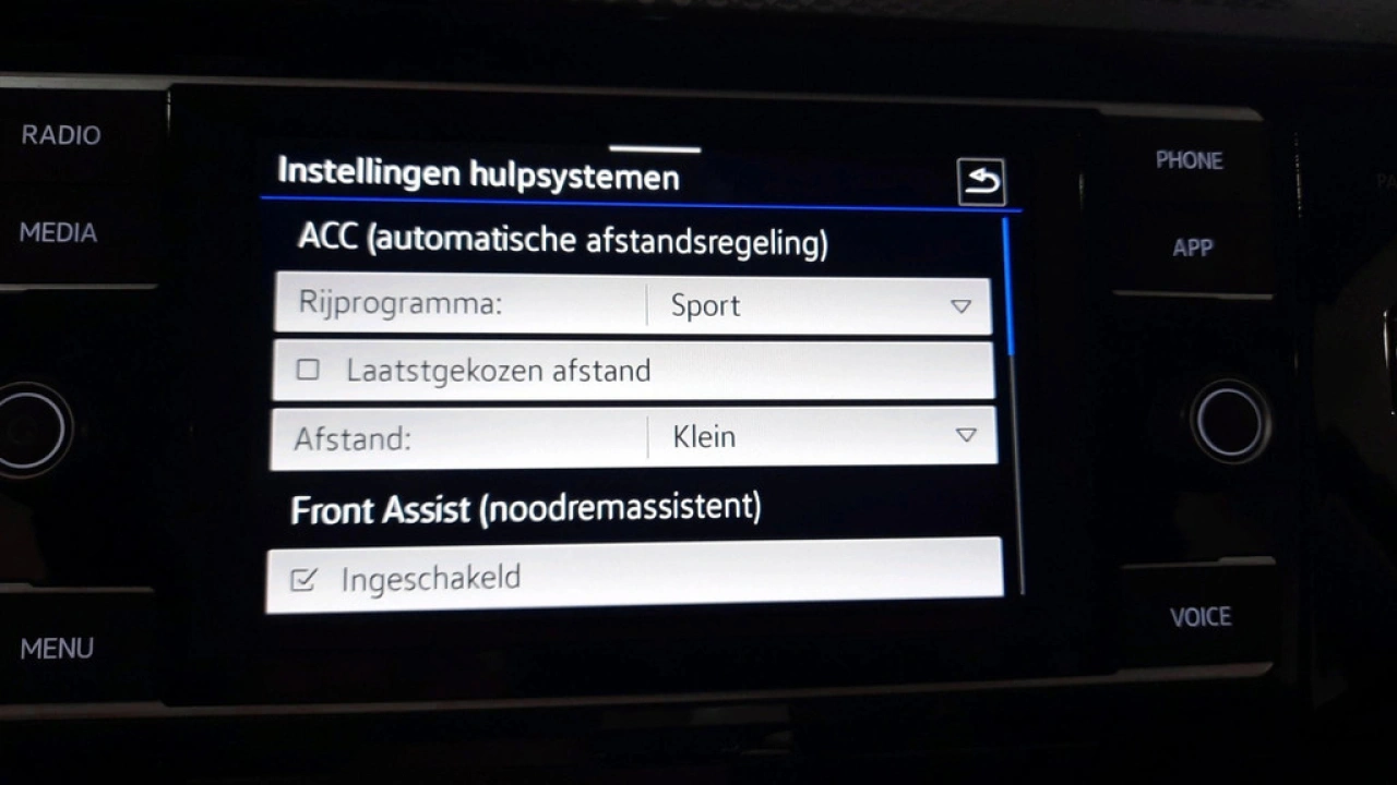 Volkswagen Polo 1.0 TSI 96pk Life | App Connect | inklapbare spiegels | Parkeersensoren |