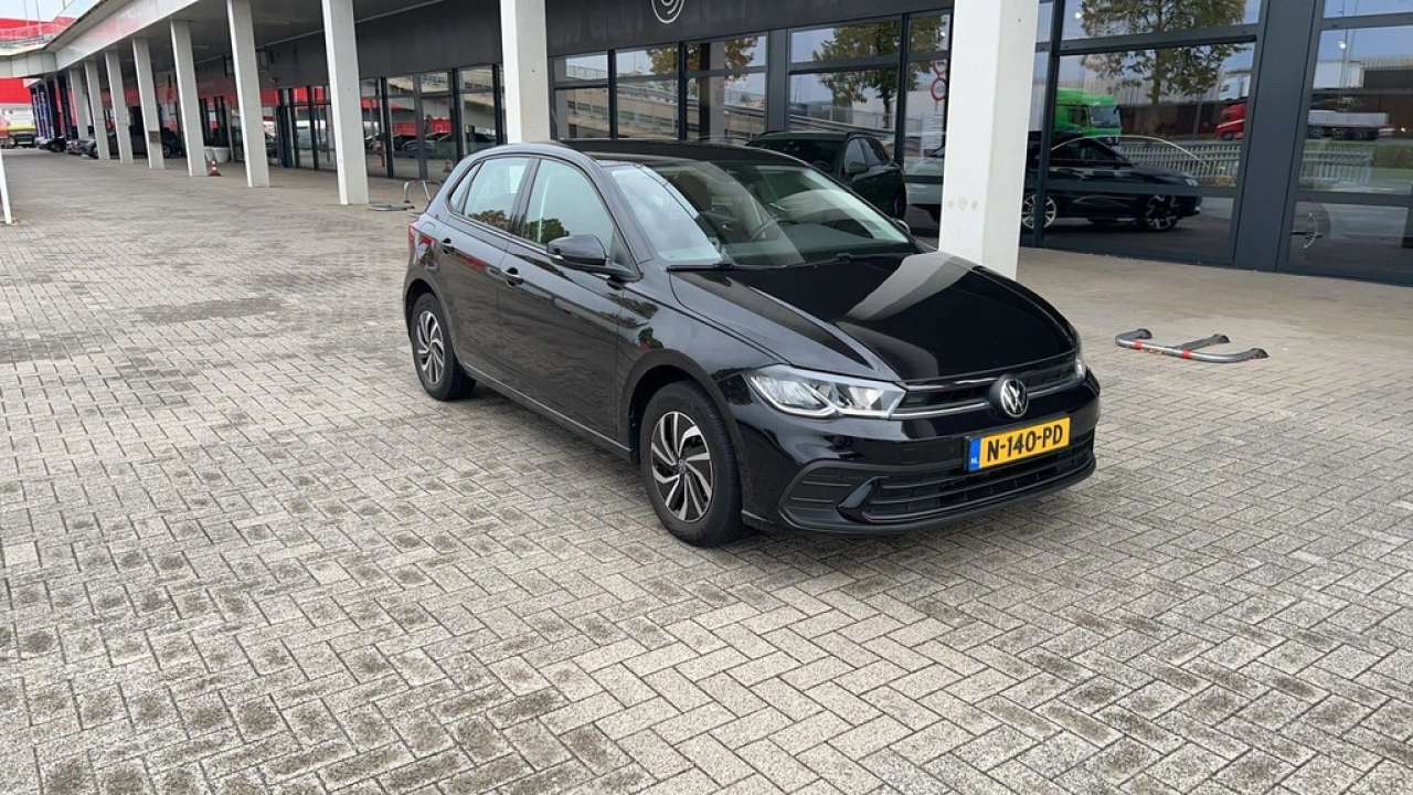 Volkswagen Polo 1.0 TSI 96pk Life | App Connect | inklapbare spiegels | Parkeersensoren