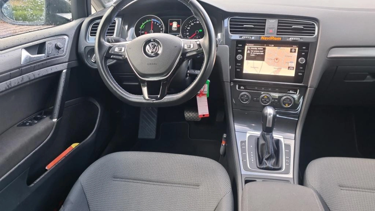Volkswagen e-Golf E-DITION 36 kW 136pk Navigatie Warmtepomp Dynaudio