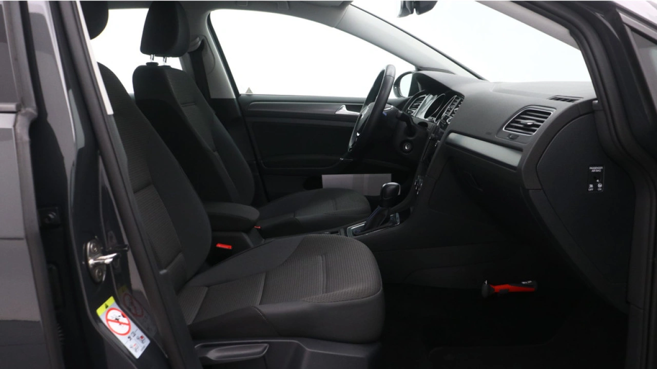 Volkswagen e-Golf E-DITION 36 kW 136pk Navigatie Warmtepomp Dynaudio