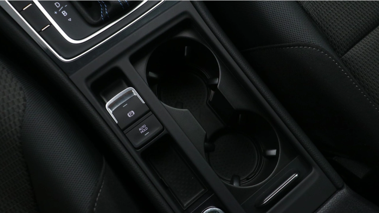 Volkswagen e-Golf E-DITION 36 kW 136pk Navigatie Warmtepomp Dynaudio