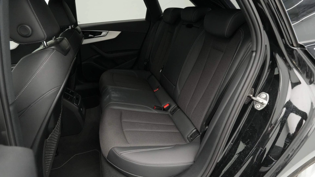 Audi A4 Avant 35 TFSI S edition