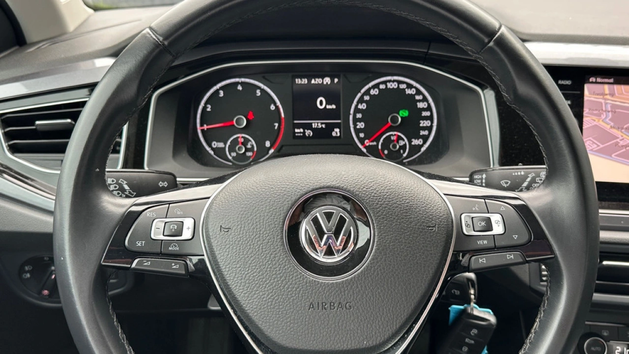 Volkswagen Polo 1.0 TSI 95k DSG Highline Navigatie Clima Pdc