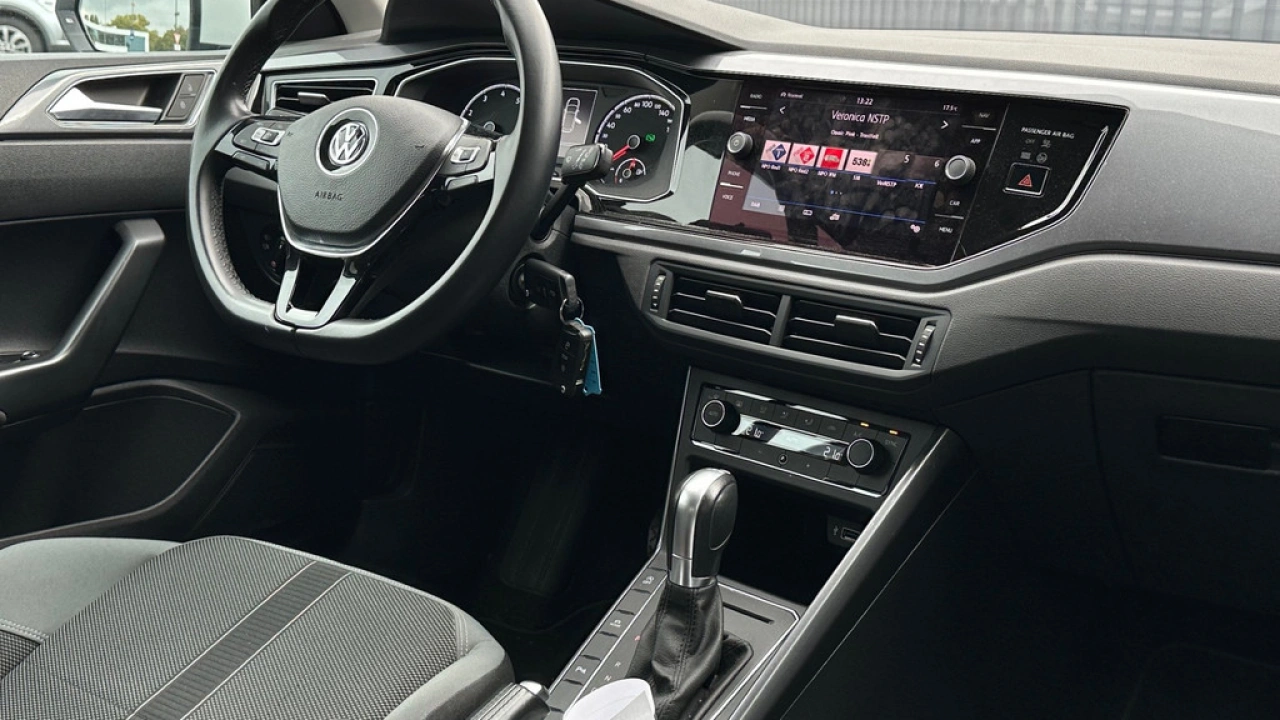Volkswagen Polo 1.0 TSI 95k DSG Highline Navigatie Clima Pdc