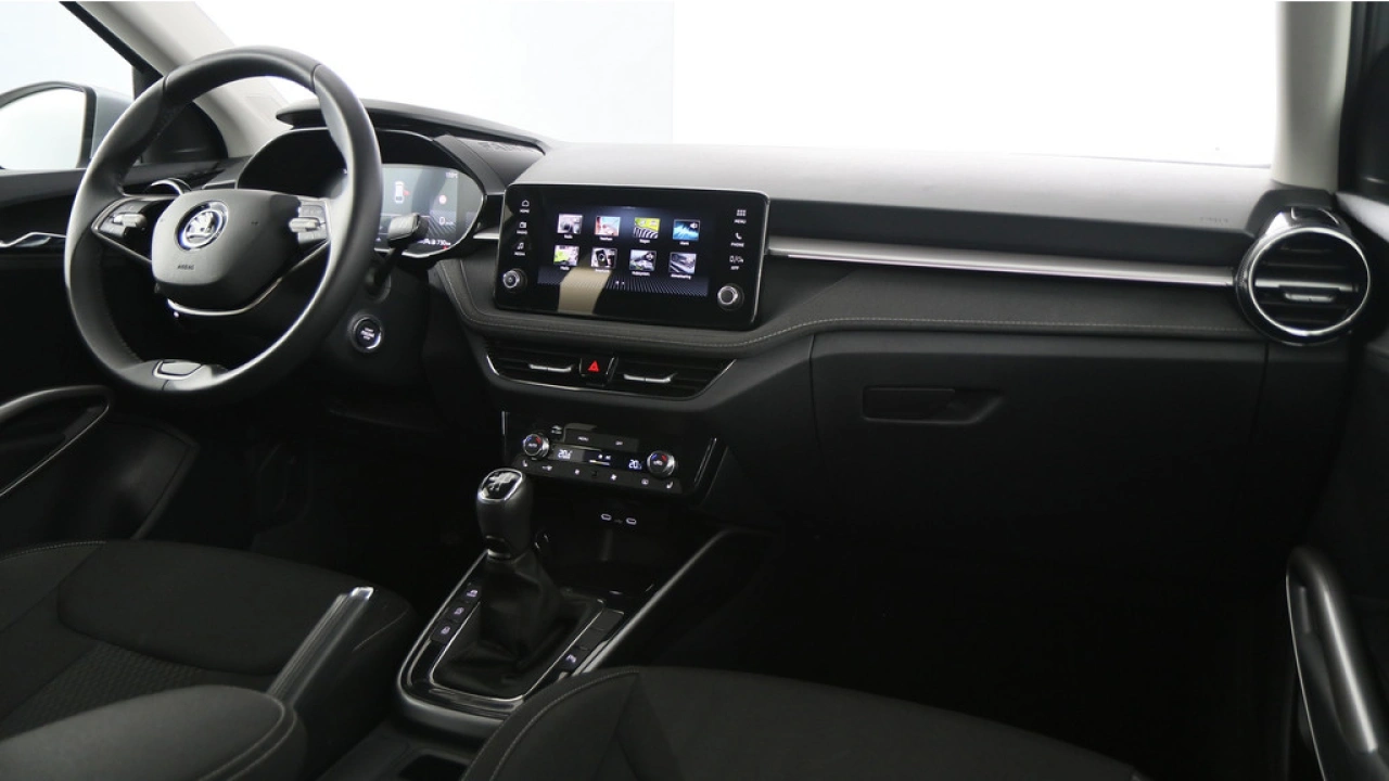 SEAT Arona 1.0 TSI 96pk Style Business Intense