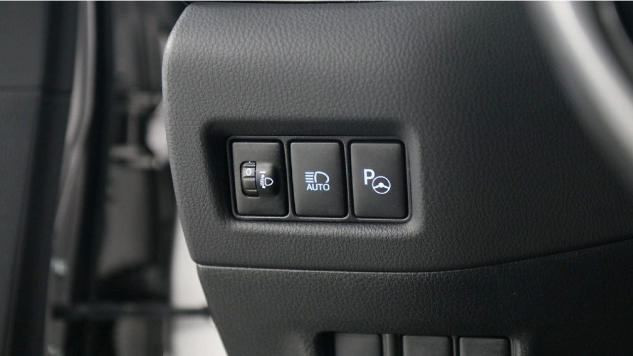 Toyota C-HR 1.8 122pk Automaat Hybrid Style