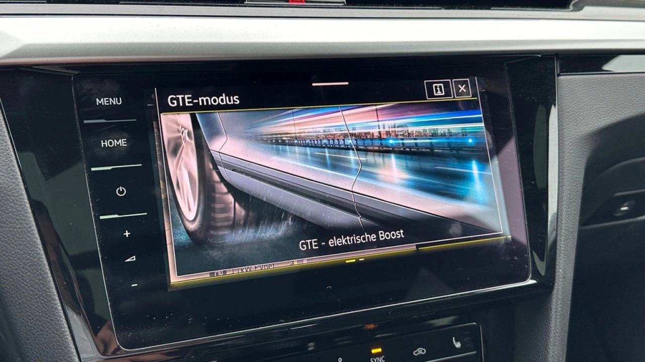 Volkswagen Arteon Shooting Brake 1.4 TSI 218pk DSG eHybrid R-Line Navigatie Pro Panoramadak 360 Camera