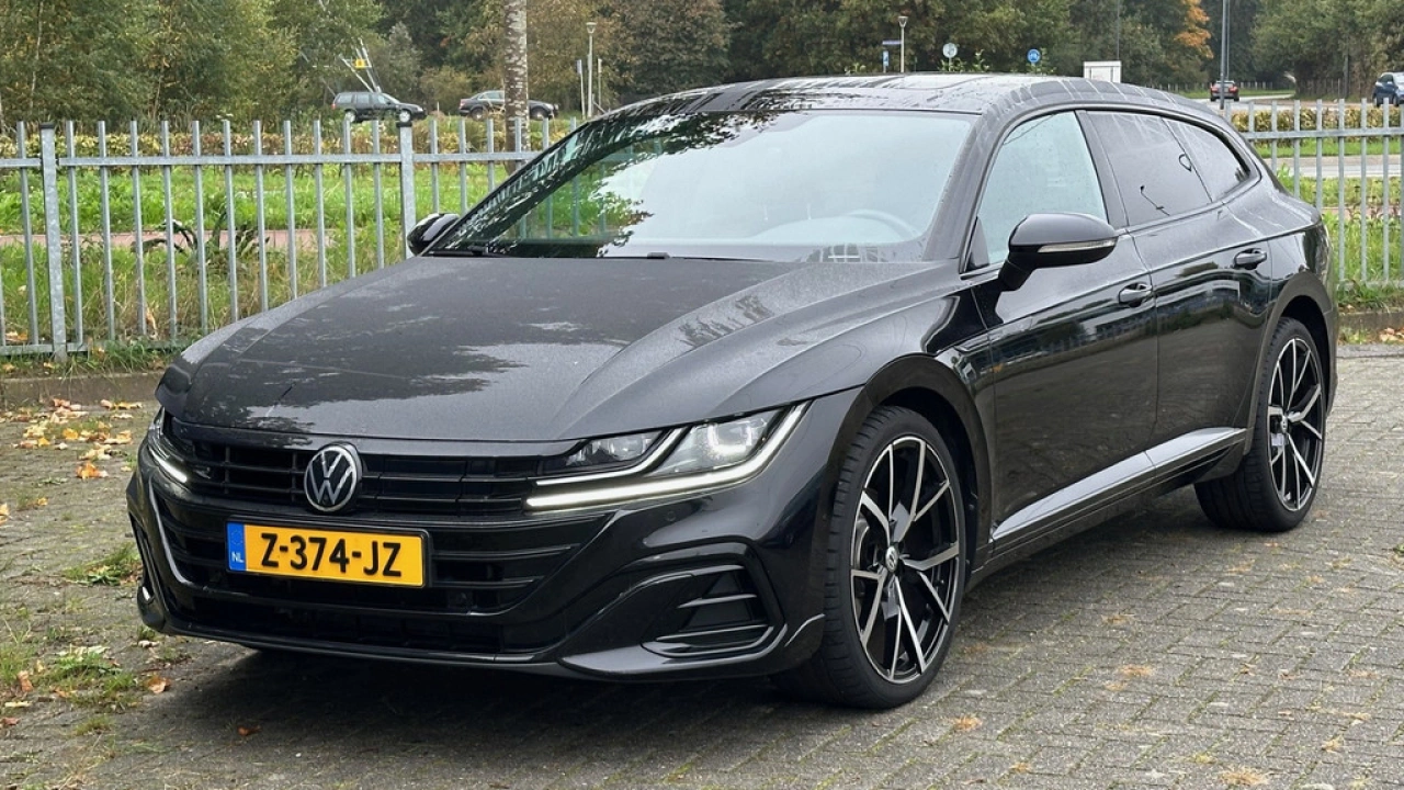 Volkswagen Arteon Shooting Brake 1.4 TSI 218pk DSG eHybrid R-Line Navigatie Pro Panoramadak 360 Camera