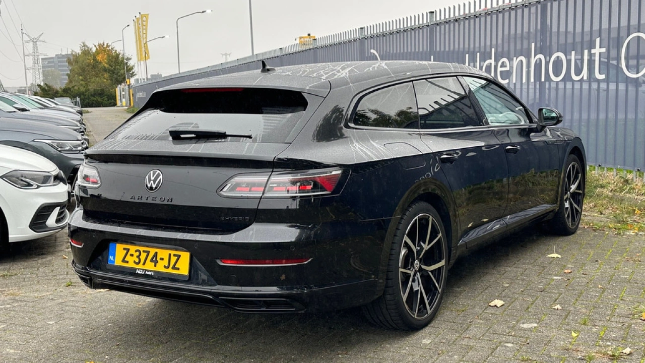 Volkswagen Arteon Shooting Brake 1.4 TSI 218pk DSG eHybrid R-Line Navigatie Pro Panoramadak 360 Camera