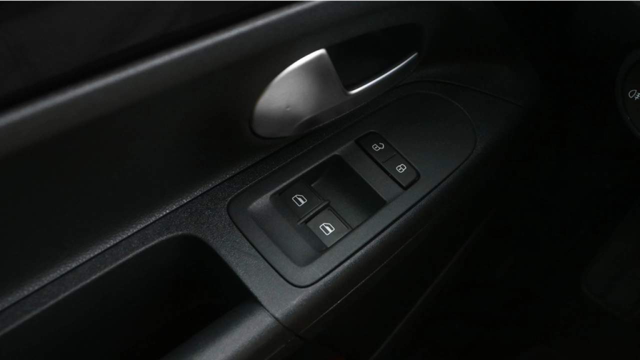 Volkswagen up! 1.0 65pk Airco Pdc Lane Assist Bluetooth