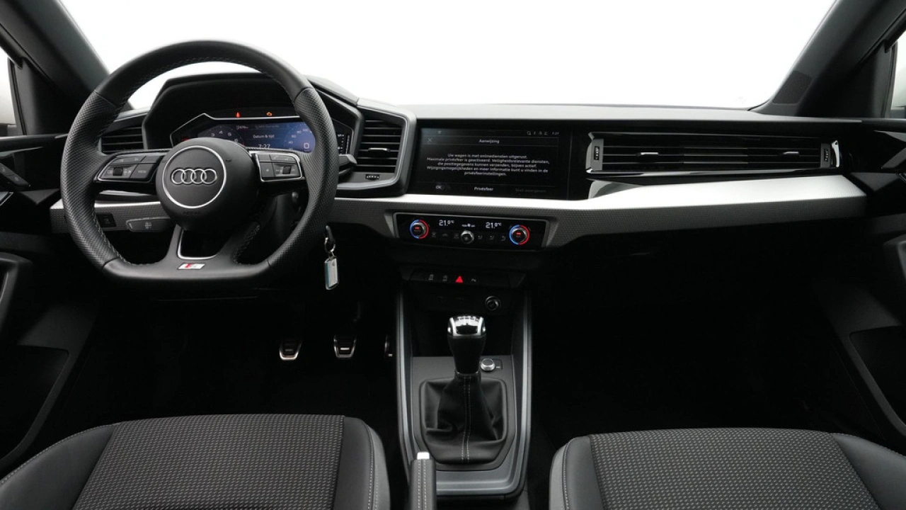 Audi A1 Sportback 25 TFSI S Line edition