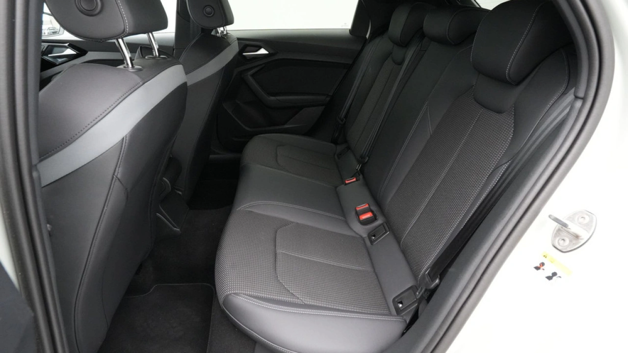Audi A1 Sportback 25 TFSI S Line edition