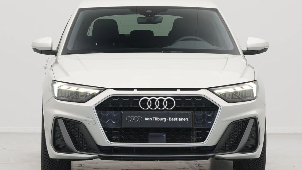 Audi A1 Sportback 25 TFSI S Line edition