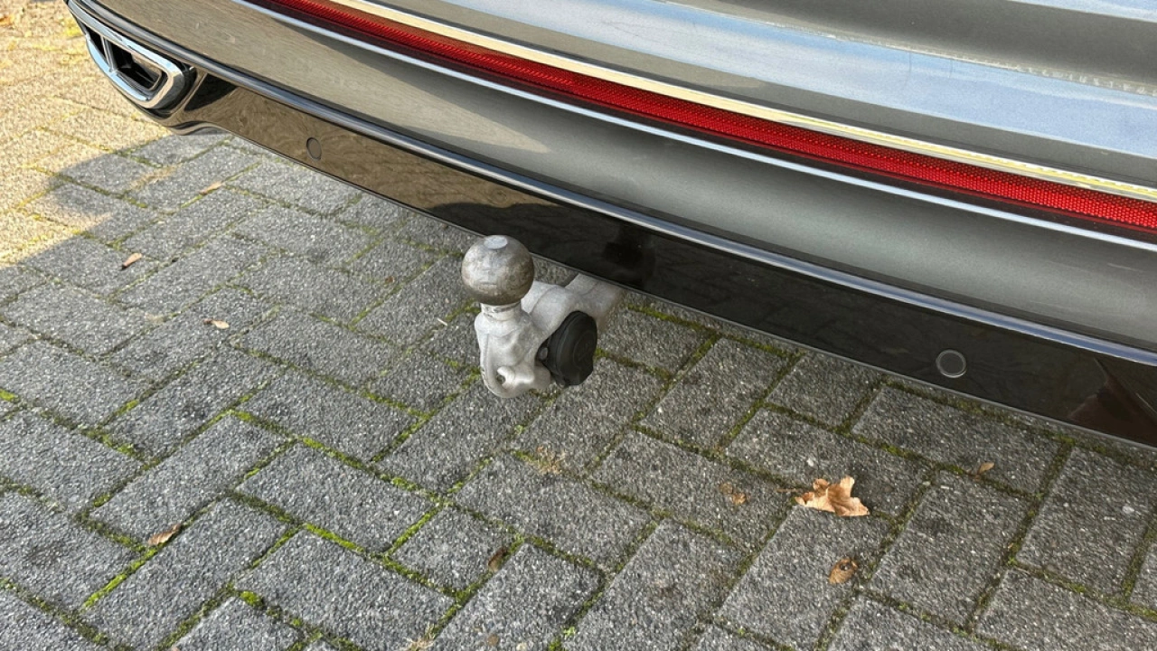 Volkswagen Tiguan Allspace 1.5 TSI 150pk DSG R-Line Business 5P. Navigatie Trekhaak