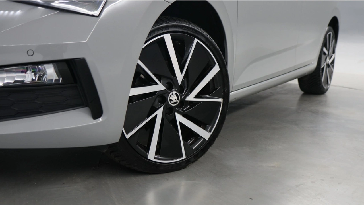 Škoda Scala 1.0 TSI 110pk Sport Business DSG