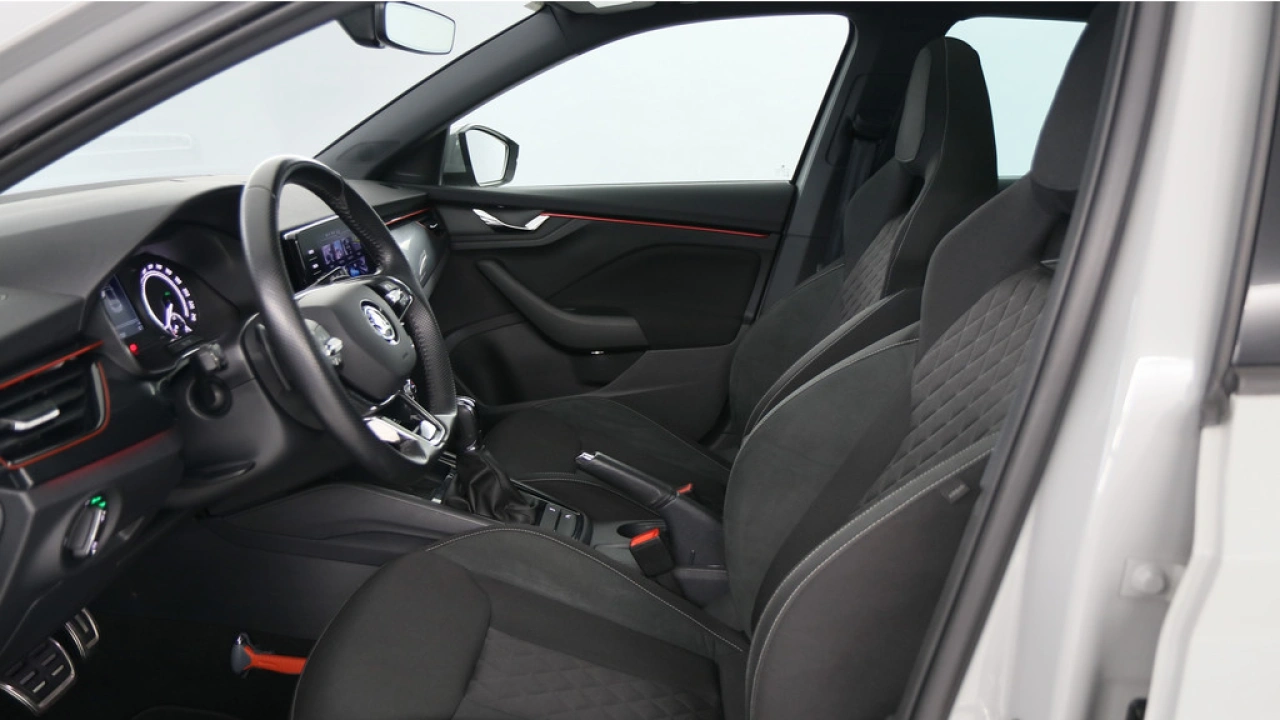 Škoda Scala 1.0 TSI 110pk Sport Business DSG