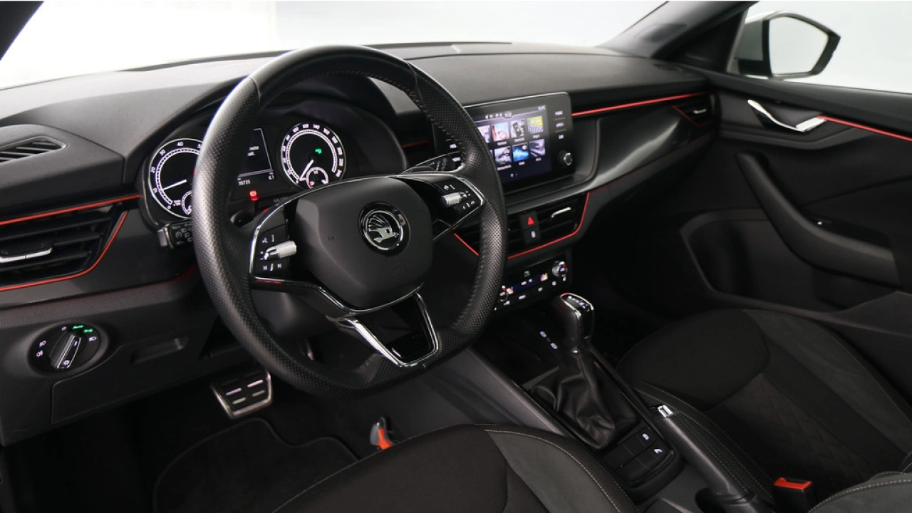 Škoda Scala 1.0 TSI 110pk Sport Business DSG