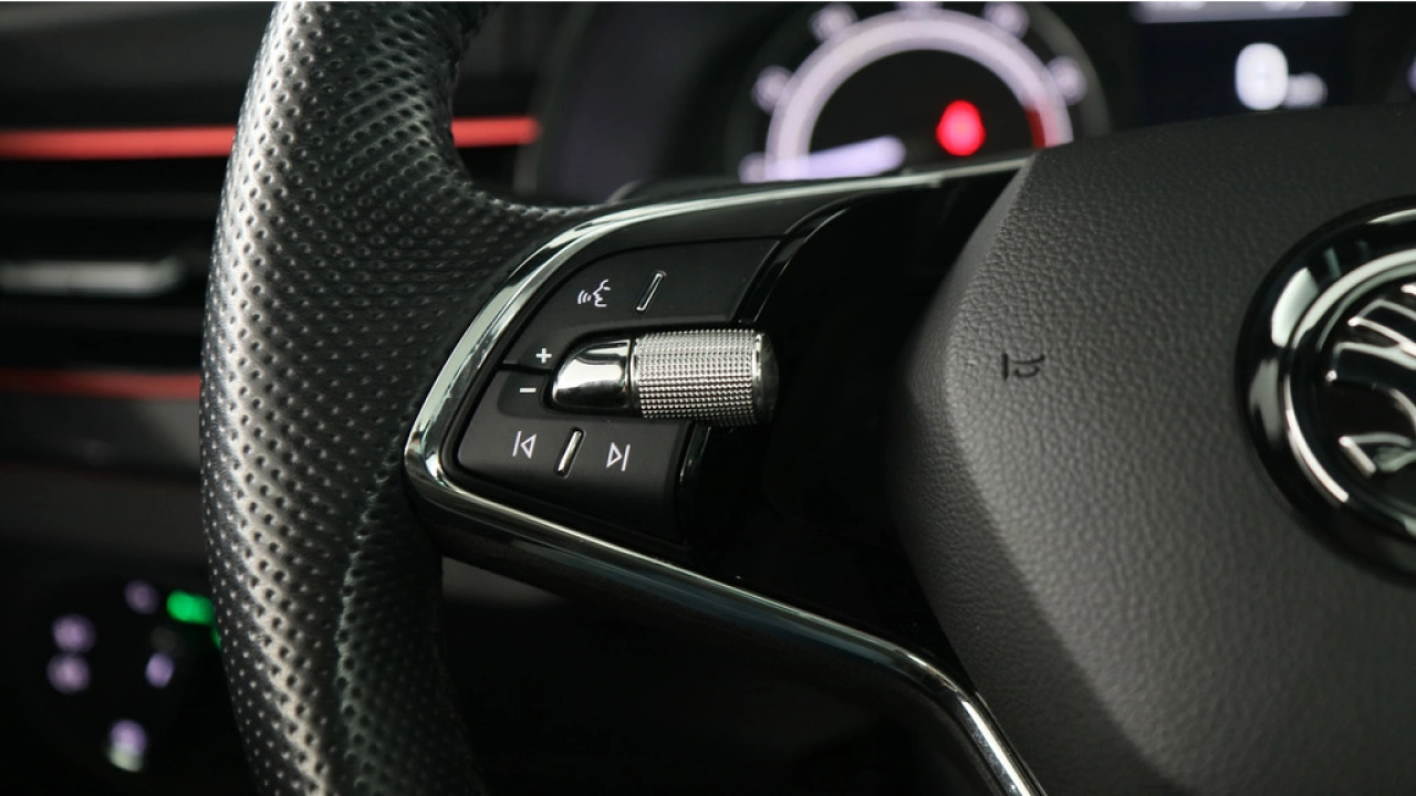 Škoda Scala 1.0 TSI 110pk Sport Business DSG