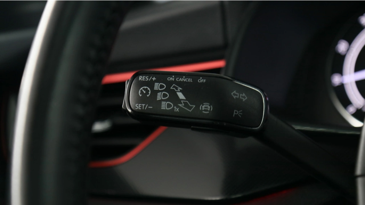 Škoda Scala 1.0 TSI 110pk Sport Business DSG