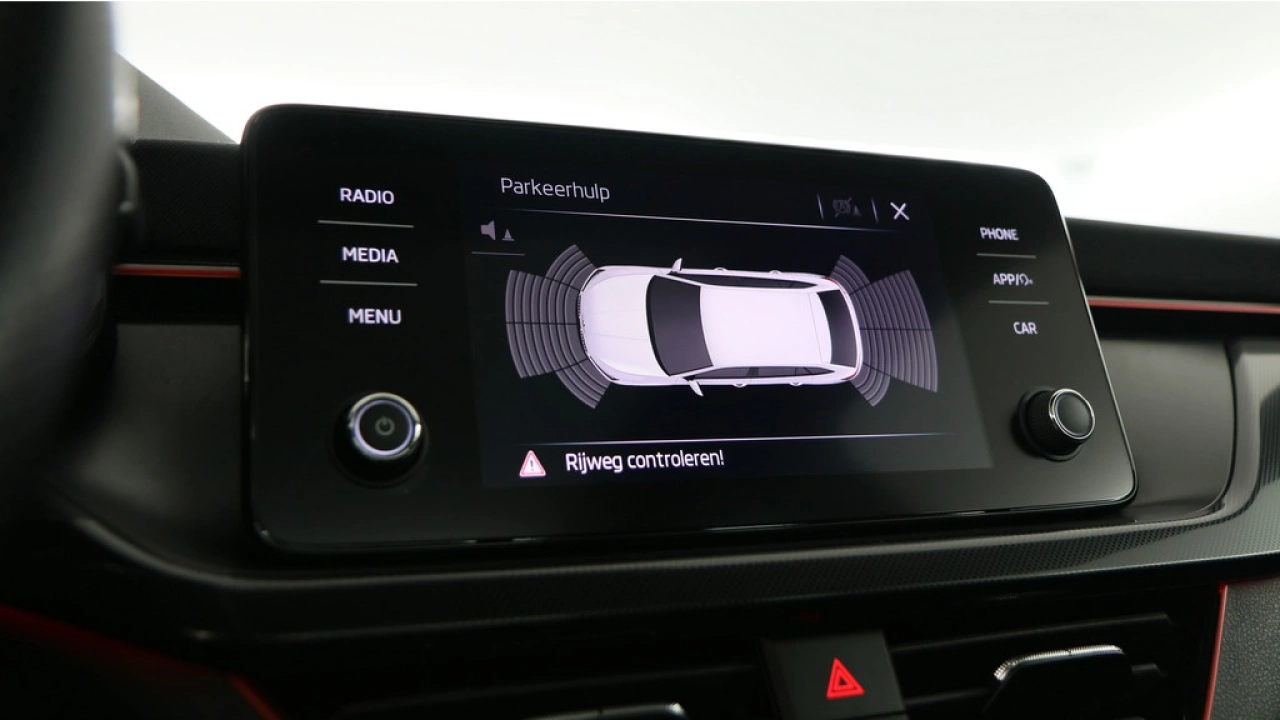 Škoda Scala 1.0 TSI 110pk Sport Business DSG