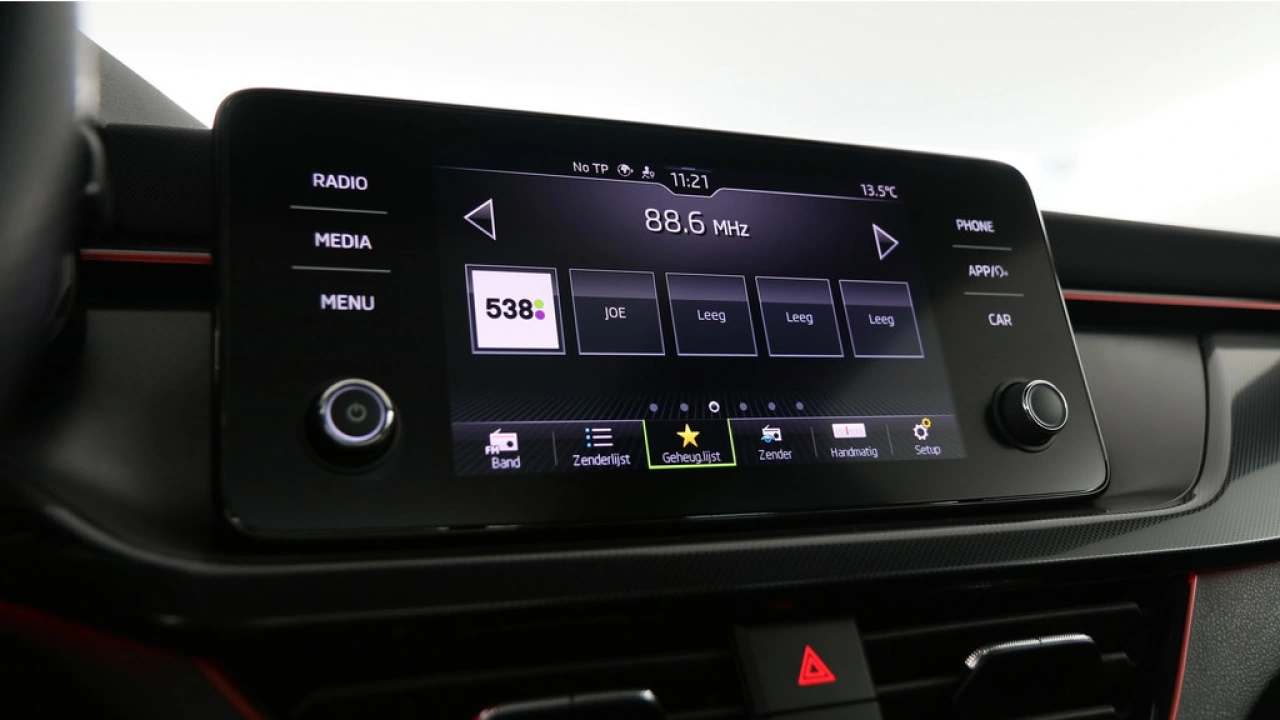 Škoda Scala 1.0 TSI 110pk Sport Business DSG