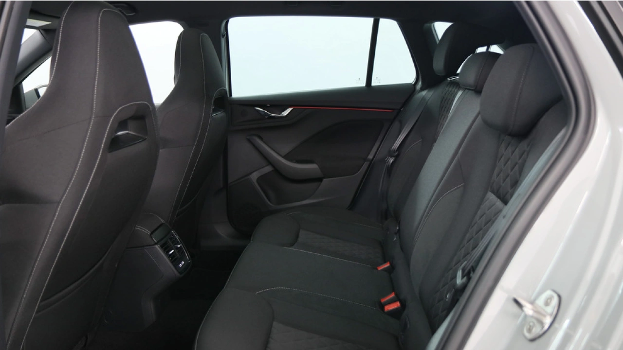 Škoda Scala 1.0 TSI 110pk Sport Business DSG