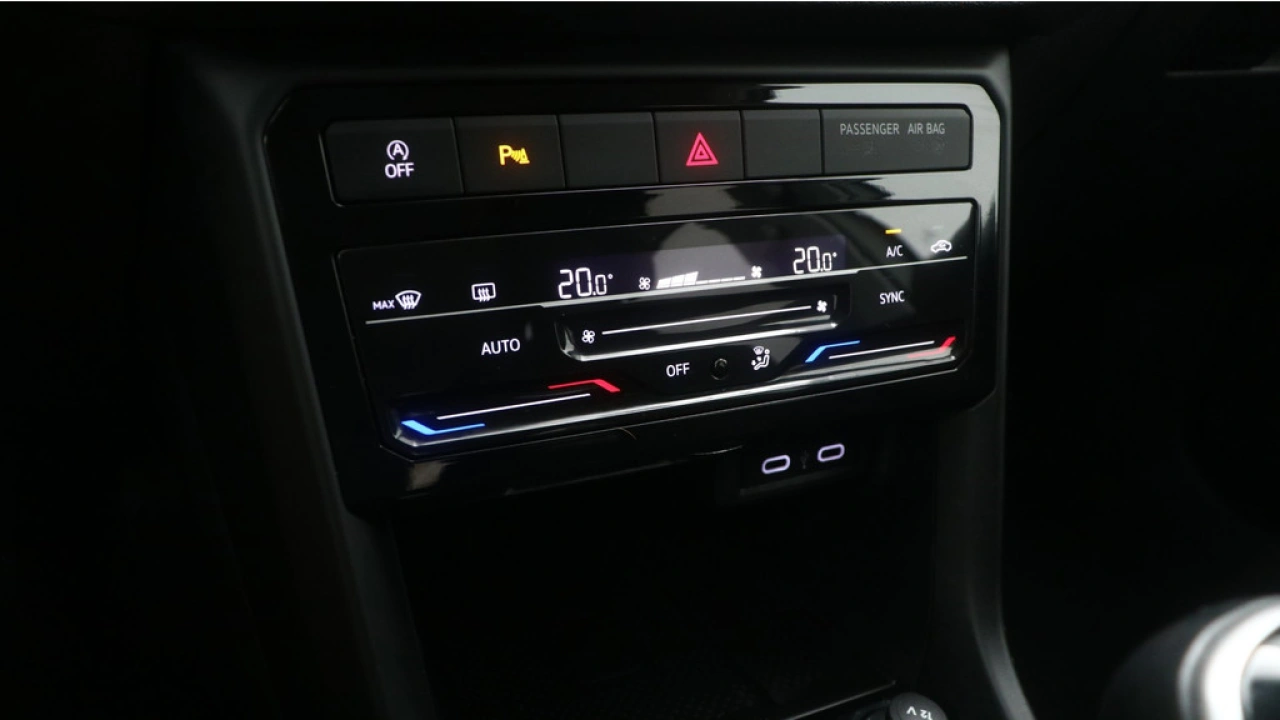 Volkswagen T-Cross 1.0 TSI 95pk Life Navigatie Clima Pdc