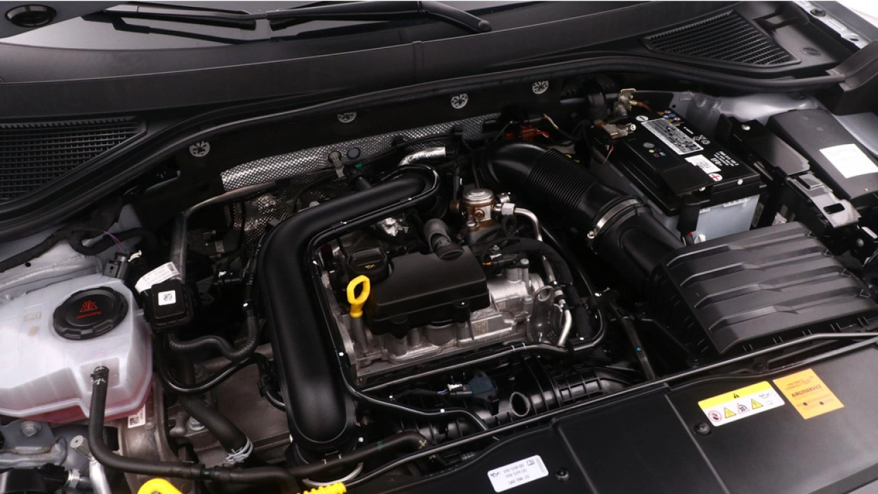 Volkswagen T-Roc 1.0 TSI 110pk Life Business Navigatie