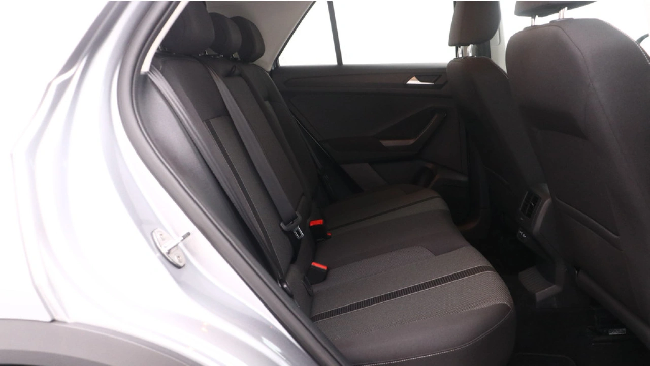 Volkswagen T-Roc 1.0 TSI 110pk Life Business Navigatie