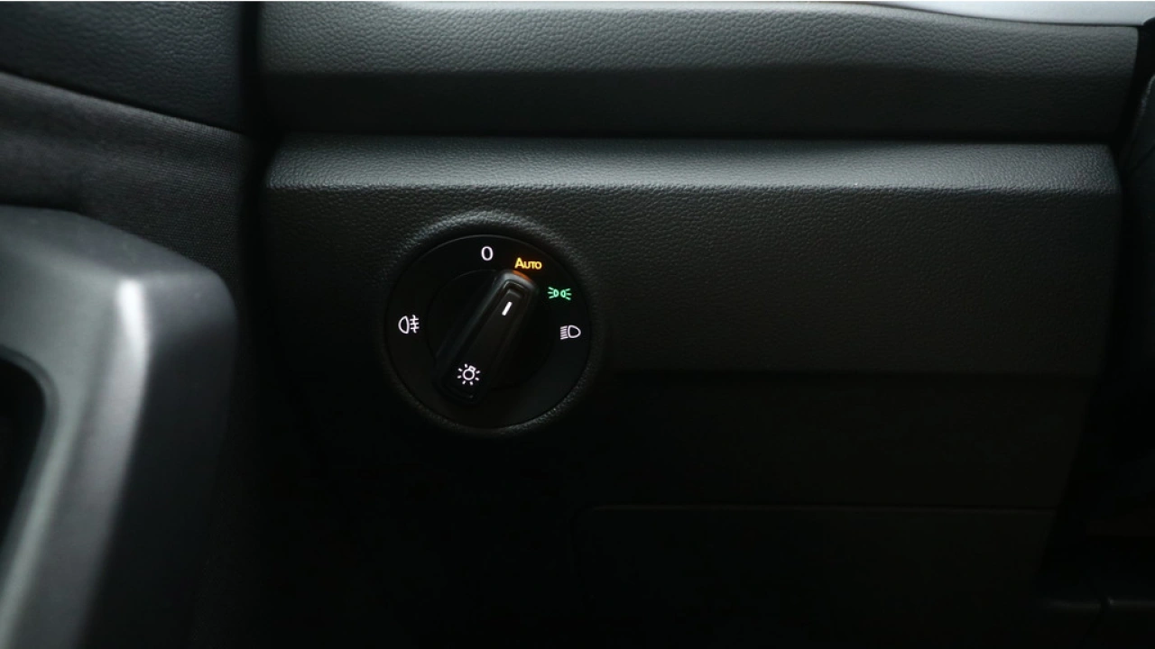 Volkswagen T-Roc 1.0 TSI 110pk Life Business Navigatie