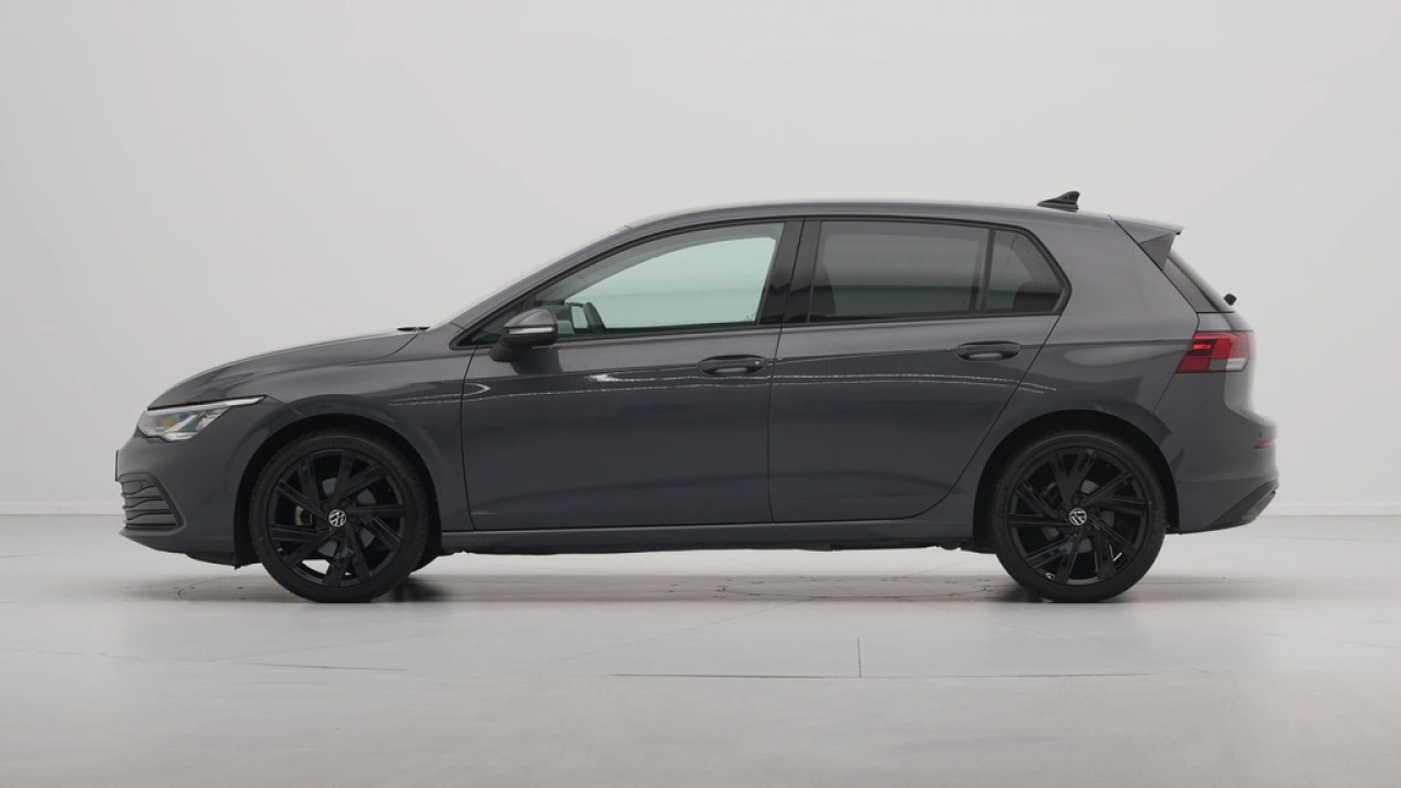 Volkswagen Golf 1.5 TSI 130pk first