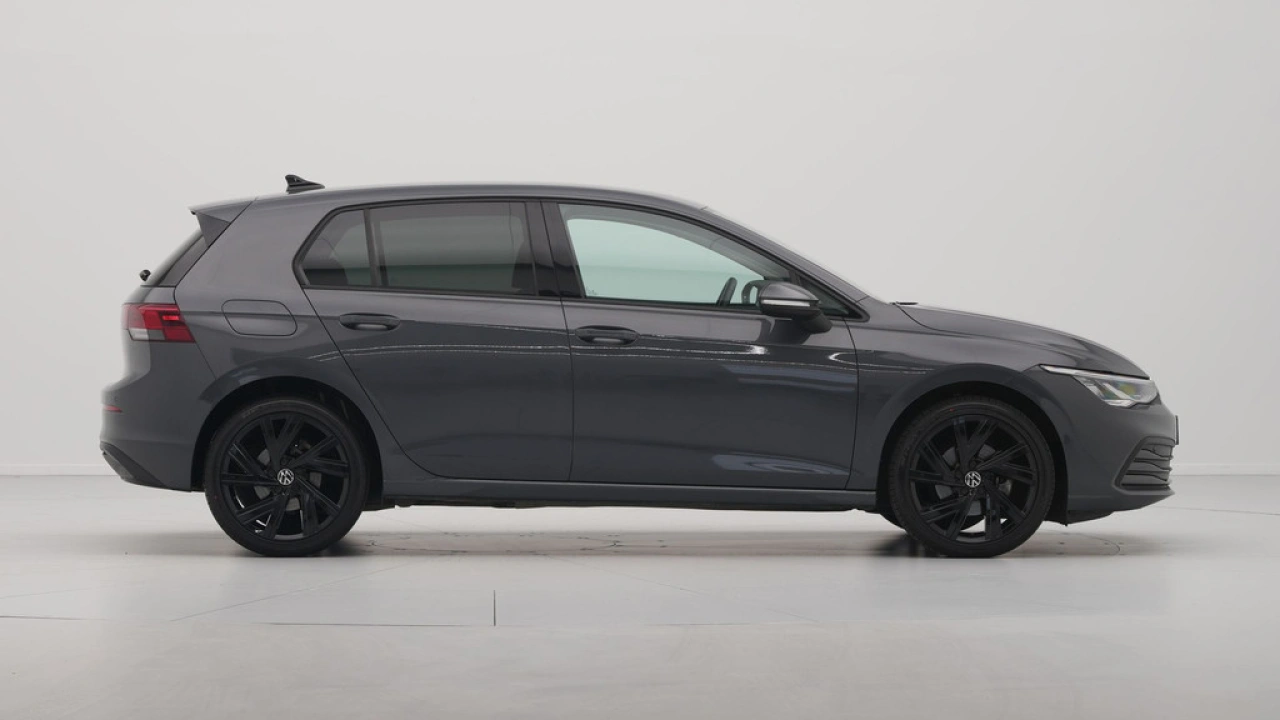 Volkswagen Golf 1.5 TSI 130pk first