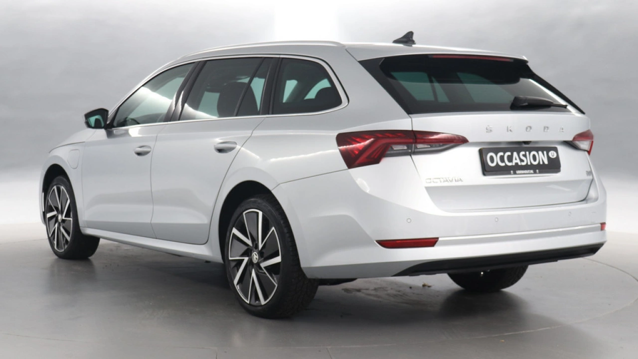 Škoda Octavia Combi 1.4 TSI iV PHEV Business Edition