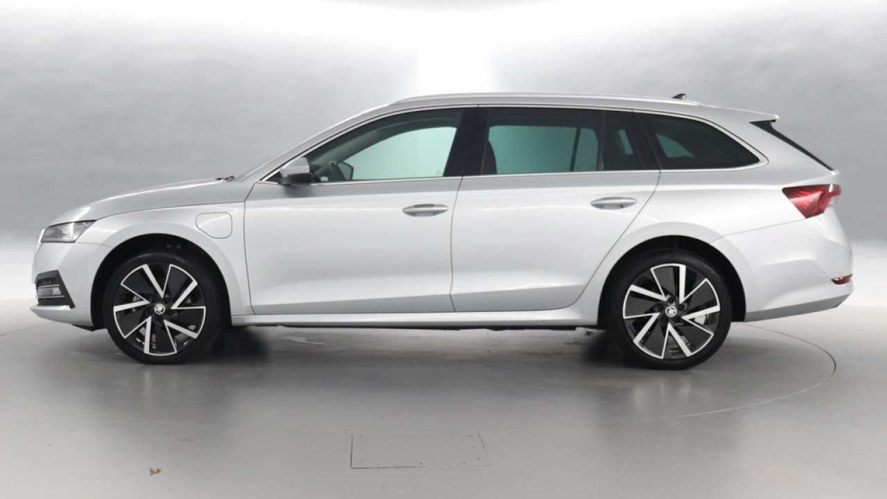 Škoda Octavia Combi 1.4 TSI iV PHEV Business Edition