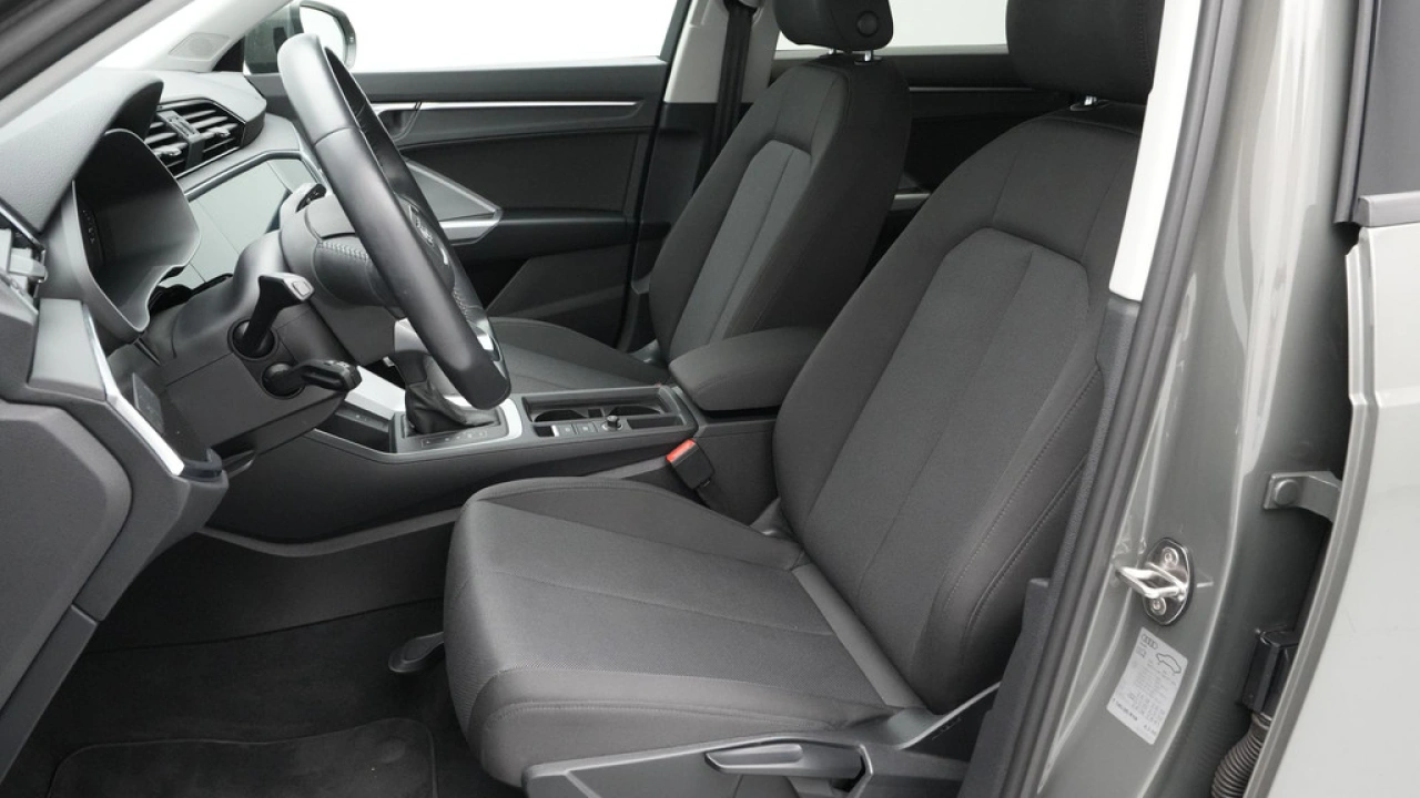 Audi Q3 35 TFSI 150pk Edition S line