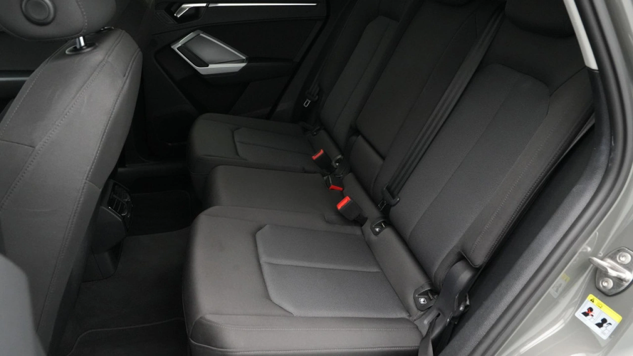 Audi Q3 35 TFSI 150pk Edition S line