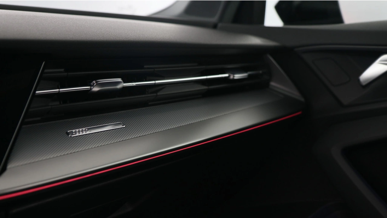 Audi A3 Sportback 40 TFSI E 204pk Business edition DSG