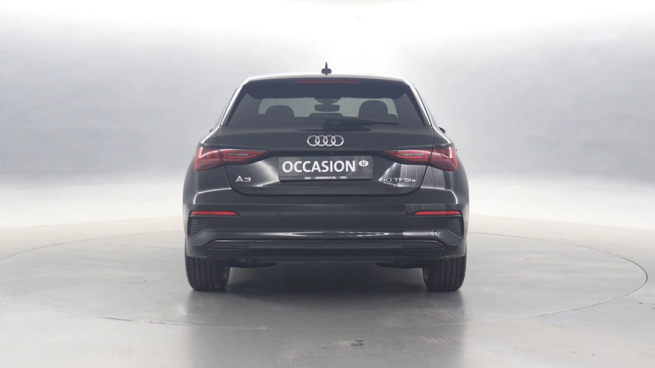 Audi A3 Sportback 40 TFSI E 204pk Business edition DSG