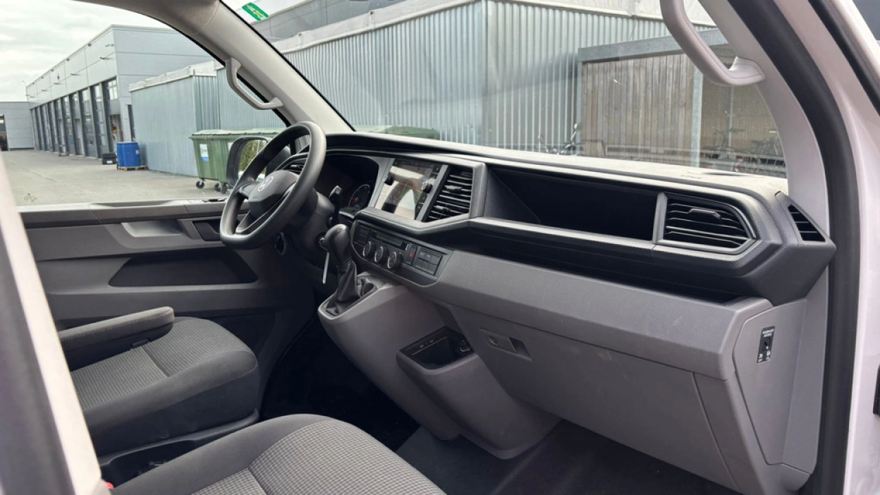 VW Bedrijfswagens Transporter L2H1 2.0 TDI 150pk DSG 3.2T Comfortline