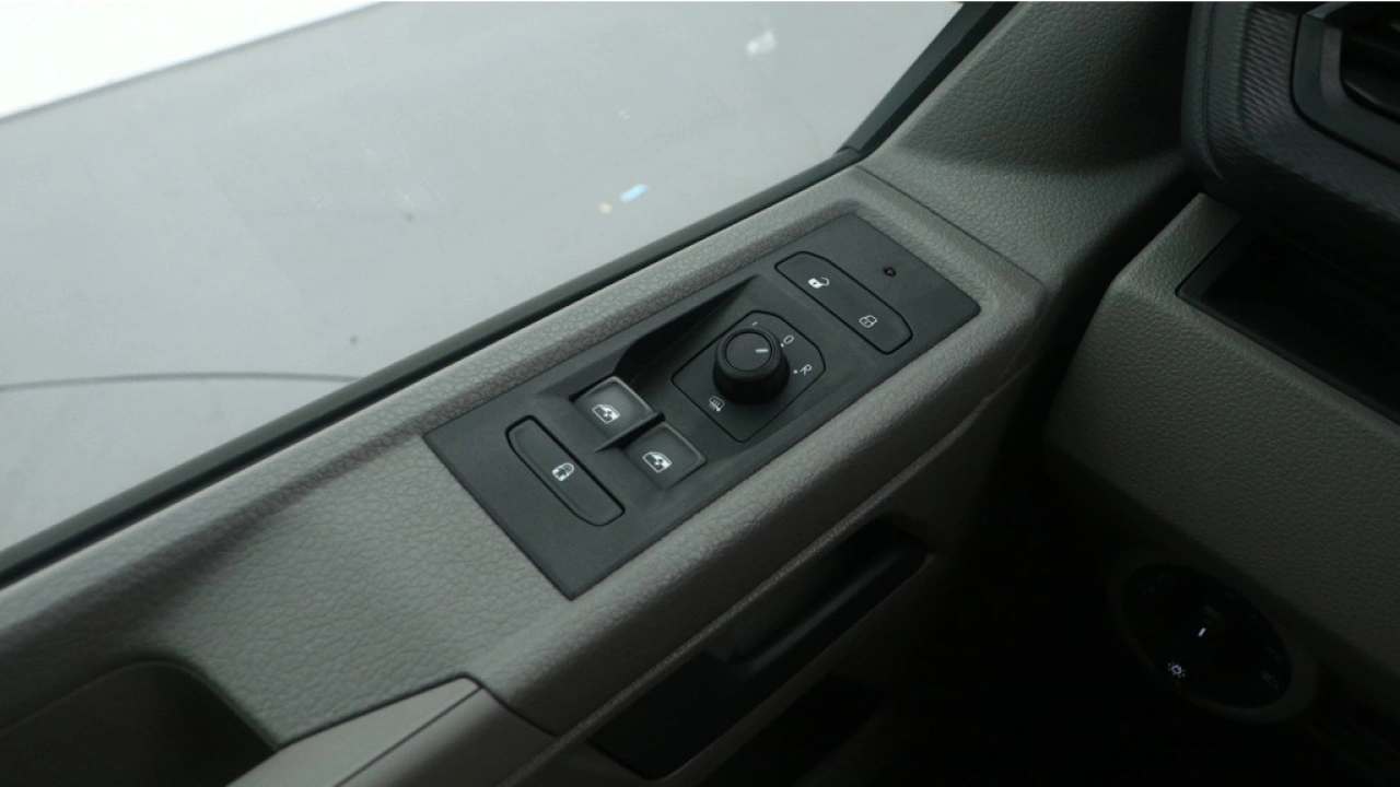 VW Bedrijfswagens Transporter L2H1 2.0 TDI 150pk DSG 3.2T Comfortline