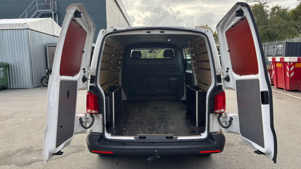 VW Bedrijfswagens Transporter L2H1 2.0 TDI 150pk DSG 3.2T Comfortline