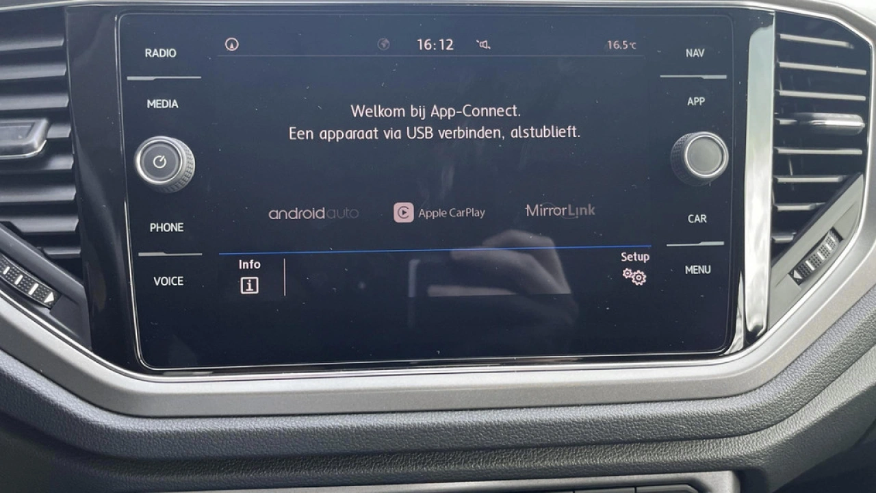 Volkswagen T-Roc 1.5 TSI Automaat |Style | Executive pakket | Navigatie | Climate Control