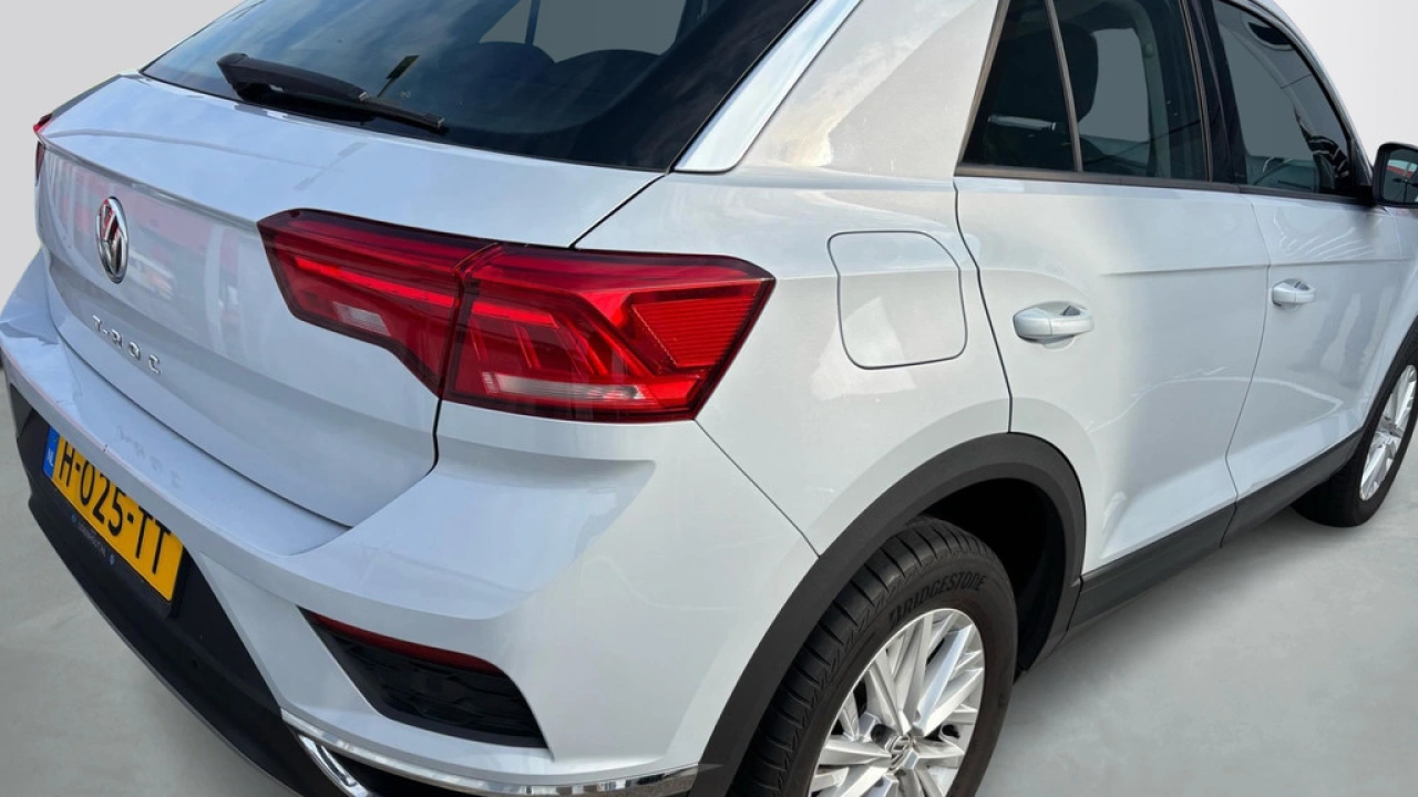 Volkswagen T-Roc 1.5 TSI Automaat |Style | Executive pakket | Navigatie | Climate Control
