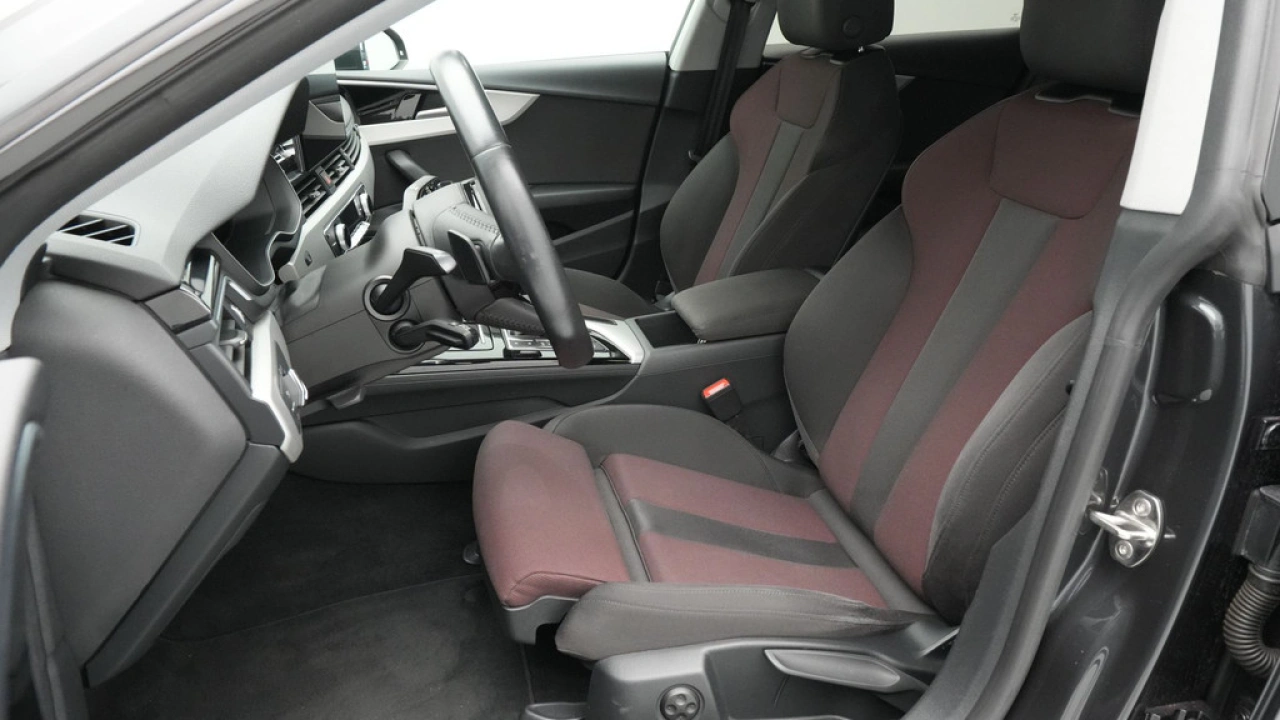 Audi A5 Sportback 40 TFSI 190pk S-Tronic Launch edition Business